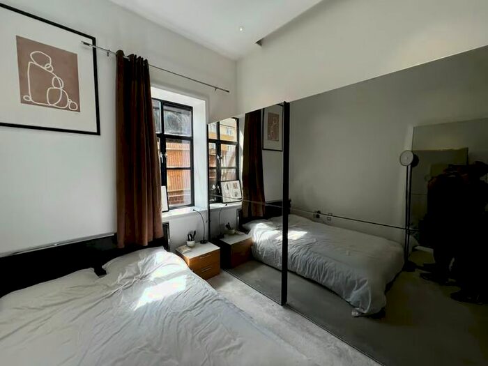 2 Bedroom Flat To Rent In Grenville Place, London, NW7