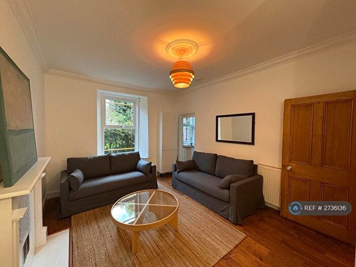 2 Bedroom Flat To Rent In Bruce Street, Stirling, FK8