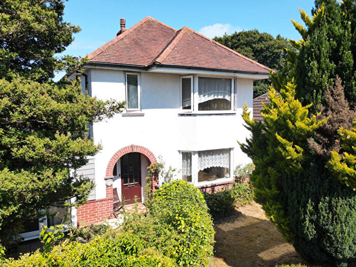 3 Bedroom Detached House For Sale In Park Road, Ashley, New Milton, Hampshire, BH25