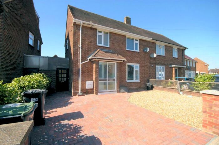 3 Bedroom Semi-Detached House To Rent In Abbey Drive, Round Green, Luton, LU2