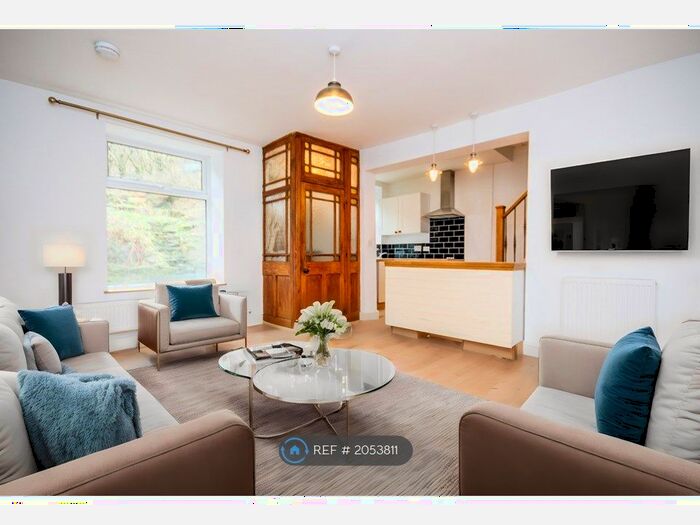 3 Bedroom Terraced House To Rent In Acorn Street, Bacup, OL13