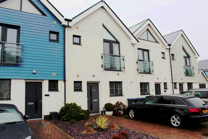 3 Bedroom Terraced House To Rent In Eirene Avenue, Goring-By-Sea, Worthing, West Sussex BN12