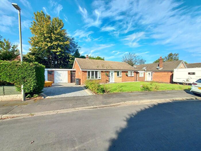 3 Bedroom Detached Bungalow To Rent In Lichen Close, Chorley, PR7