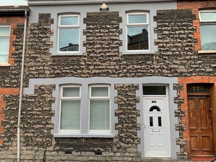 2 Bedroom Terraced House To Rent In Queen Street, Barry, CF62
