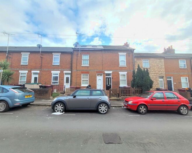 Studio To Rent In Charles Street, Reading, RG1