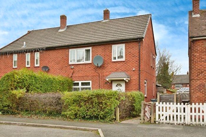 3 Bedroom End Of Terrace House To Rent In Barnwood Road, Manchester, M23
