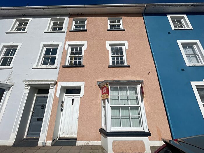 2 Bedroom Flat To Rent In Market Street, Aberaeron, SA46