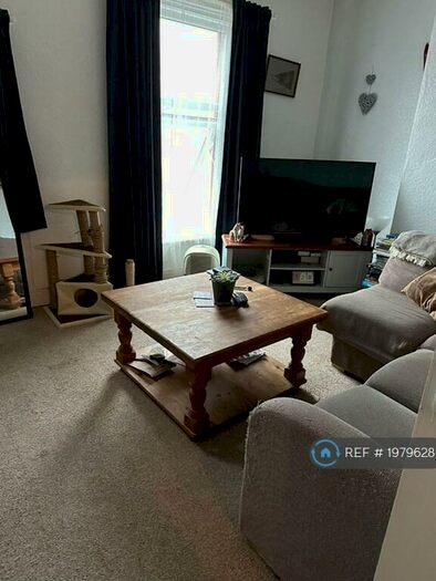 1 Bedroom Flat To Rent In Debdale Park, Gorton, Manchester, M18