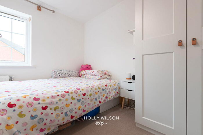 3 Bedroom Terraced House For Sale In Badger Place, Bordon, GU35