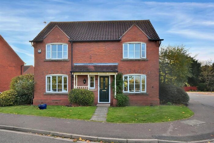 4 Bedroom Detached House For Sale In Manor House Drive, North Muskham, Newark, NG23