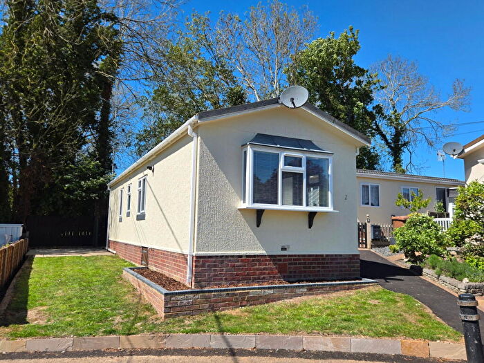 2 Bedroom Detached Bungalow For Sale In Refurbished Park Home For Over 's - Ashleigh Park, Barwick, Nr Ware, Herts, SG11