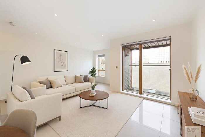 1 Bedroom Apartment To Rent In Apt . :: Ice Plant, M4