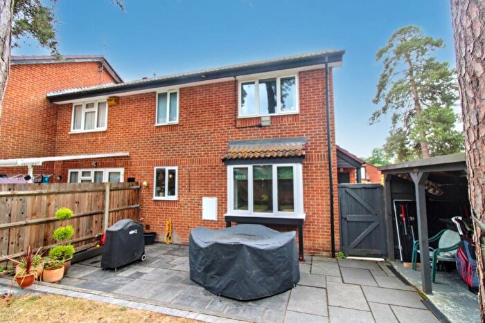 1 Bedroom End Of Terrace House To Rent In Cheylesmore Drive, Frimley, Camberley, Surrey, GU16