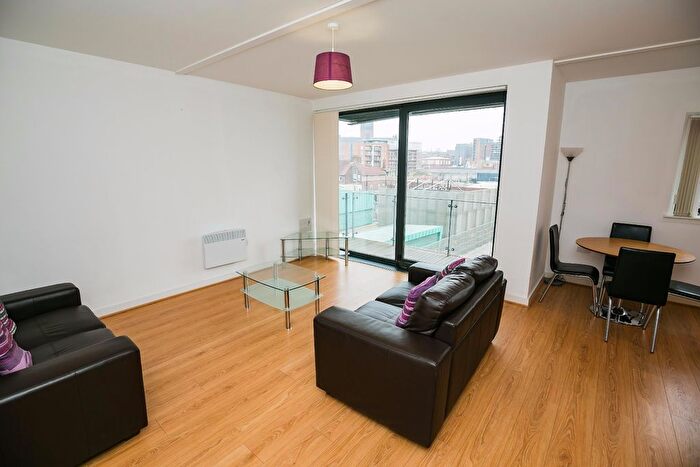 2 Bedroom Flat To Rent In Tabley Street, Liverpool, L1