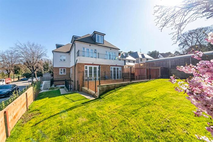 2 Bedroom Apartment For Sale In Selcroft Road, Purley, CR8