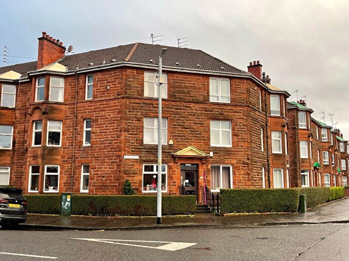2 Bedroom Flat To Rent In Moss Side Road, Glasgow, G41