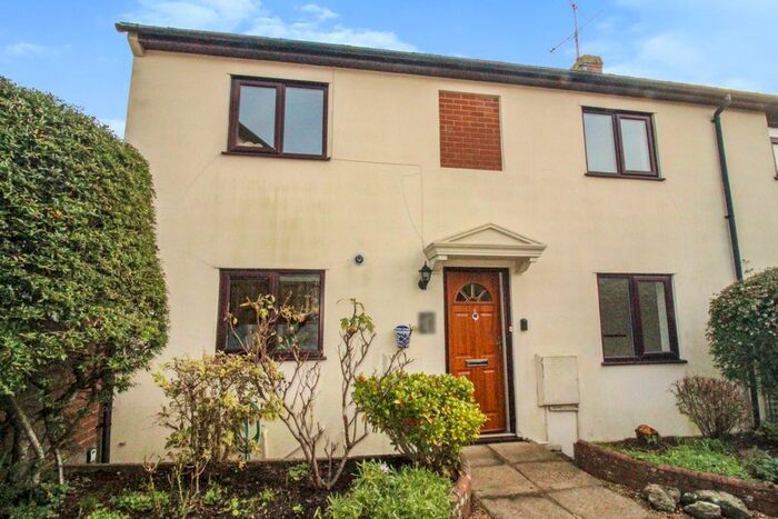 3 Bedroom End Of Terrace House To Rent In Shaftesbury, Dorset, SP7