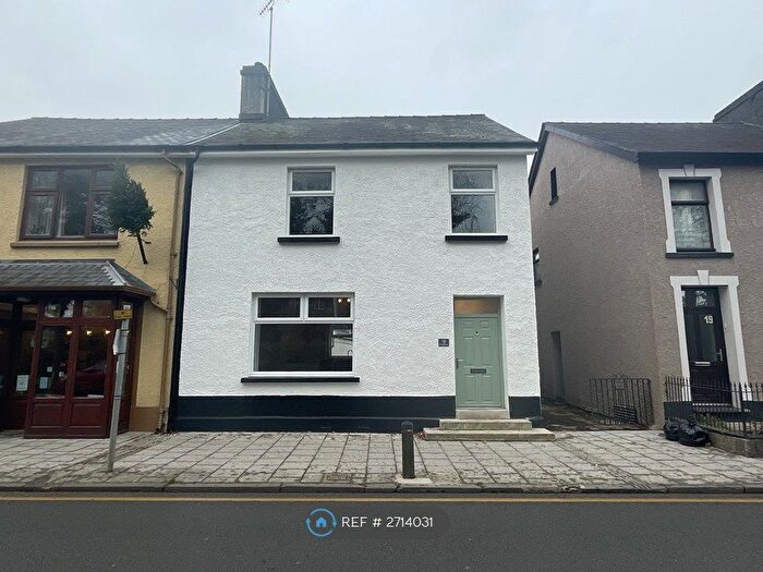 4 Bedroom Terraced House To Rent In College Street, Lampeter, SA48