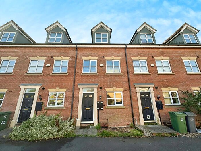 3 Bedroom Town House To Rent In Ned Ludd Close, Anstey, Leicester, LE7