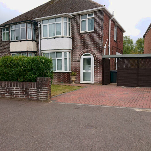 3 Bedroom Semi-Detached House To Rent In Lewsey Road, Luton, Bedfordshire, LU4