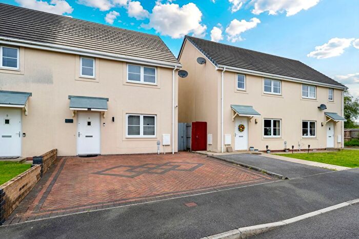 3 Bedroom Terraced House For Sale In Llys Morfa, Pontarddulais, SA4