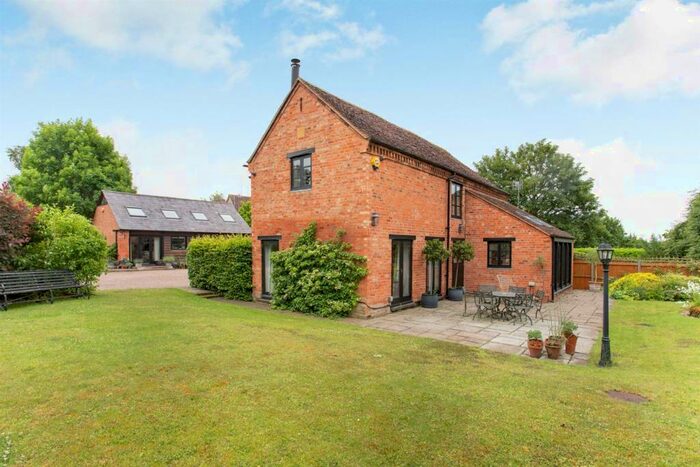 5 Bedroom Barn Conversion For Sale In Astwood Lane, Stoke Prior, Bromsgrove, Worcestershire, B60