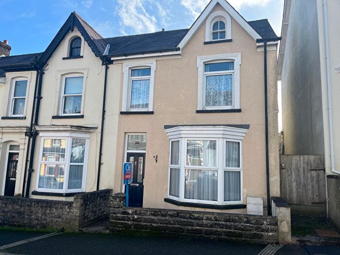 5 Bedroom End Of Terrace House For Sale In Alan Road, Llandeilo, Carmarthenshire., SA19
