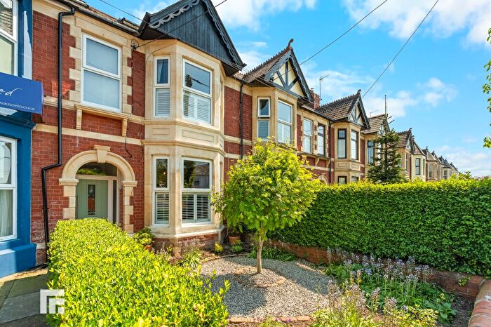 4 Bedroom House For Sale In Cardiff Road, Dinas Powys, CF64