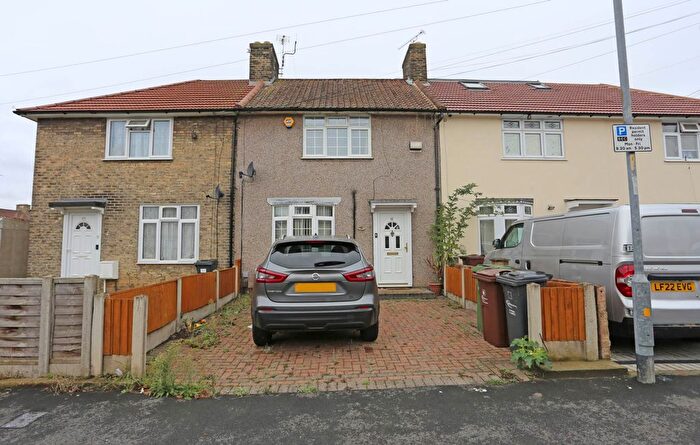 3 Bedroom Terraced House To Rent In Chaplin Road, Dagenham, RM9
