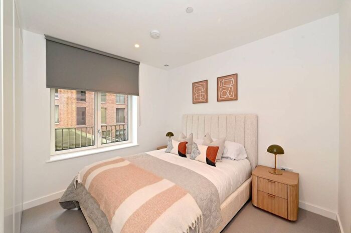 3 Bedroom Flat For Sale In Brent Cross Town, Brent Cross, NW2