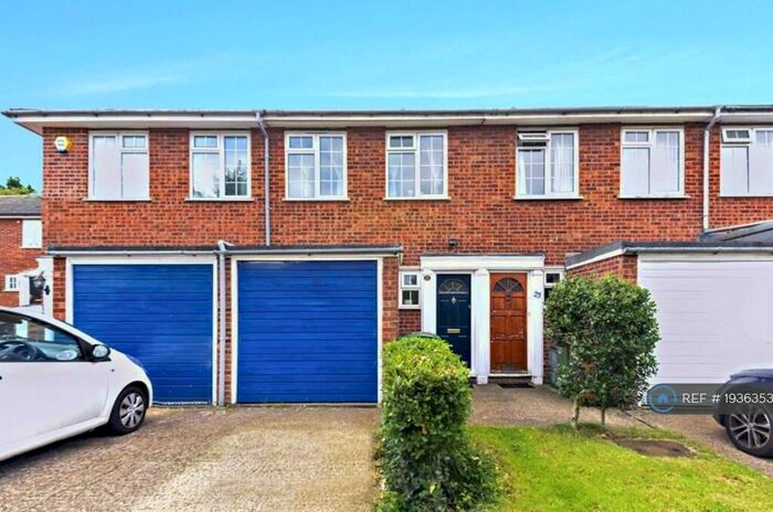 2 Bedroom Terraced House To Rent In Brandy Way, Sutton, SM2
