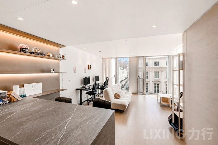 1 Bedroom Flat For Sale In Buckingham Palace Road, Victoria, SW1W