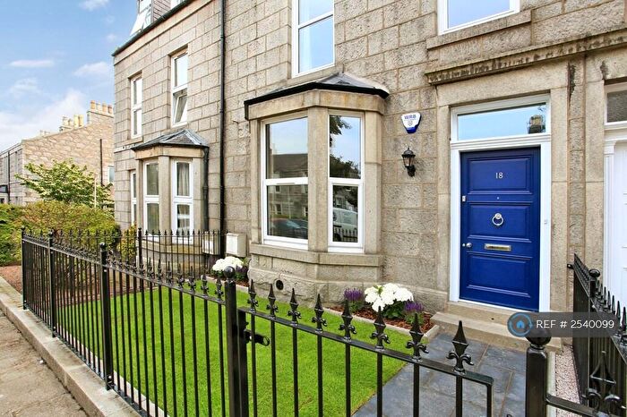 4 Bedroom Terraced House To Rent In Cairnfield Place, Aberdeen, AB15