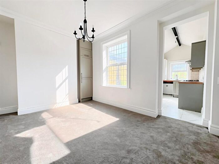 3 Bedroom Terraced House For Sale In Duke Street, Elland, HX5