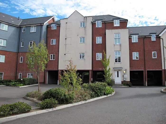 2 Bedroom Apartment To Rent In Grayrigg Road, Maidenbower, RH10