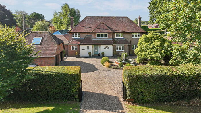 5 Bedroom Detached House For Sale In Weedon Hill, Hyde Heath, Amersham, HP6