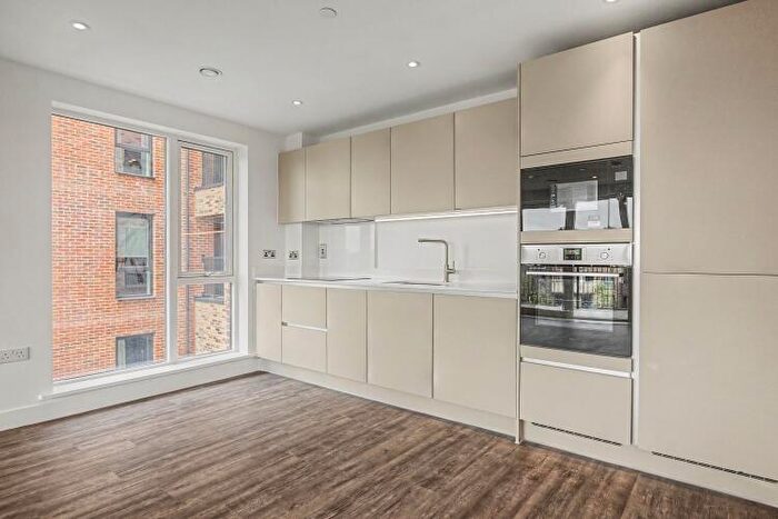 2 Bedroom Apartment To Rent In Munda Way, Oxford, OX2