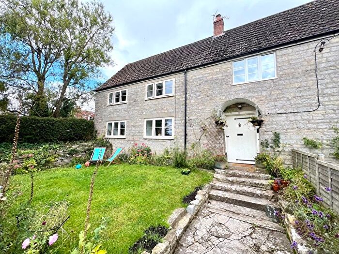 3 Bedroom Semi-Detached House For Sale In Kingsdon, Somerton, TA11