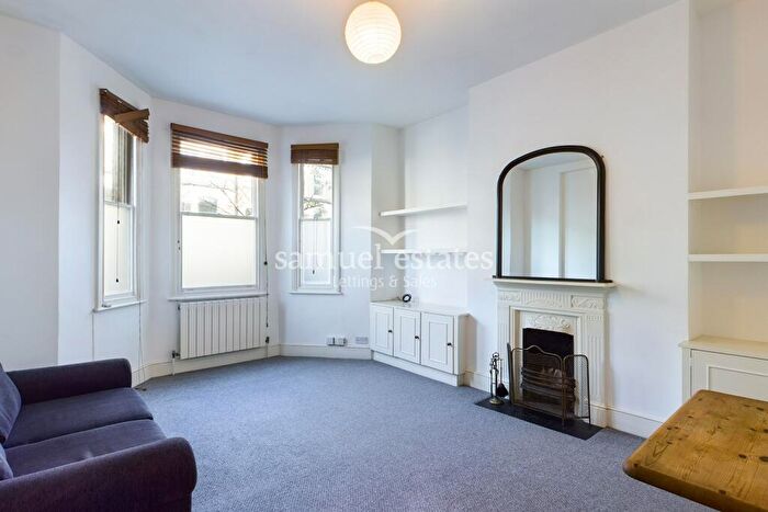 1 Bedroom Flat To Rent In Vardens Road, London, SW11