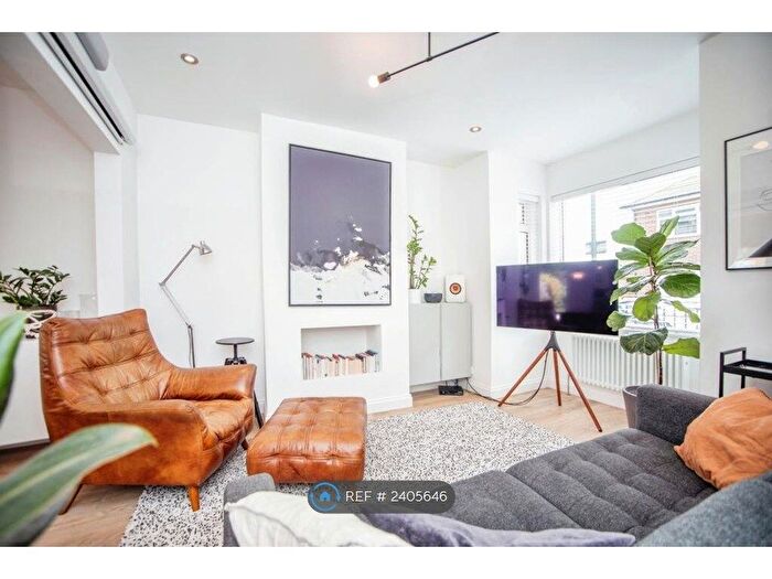 3 Bedroom Terraced House To Rent In Windsor Road, Gillingham, ME7