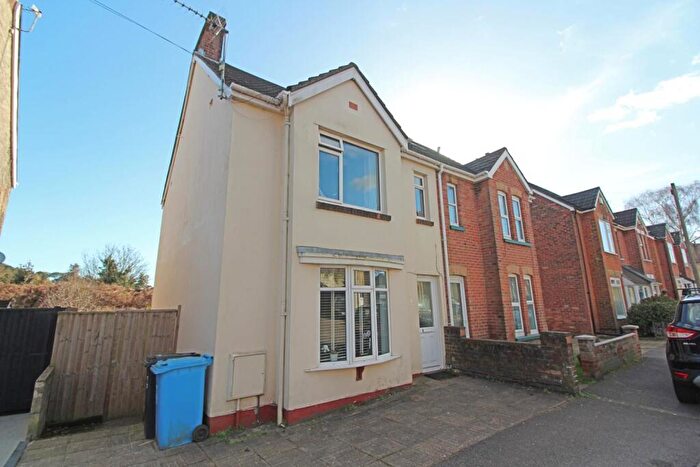 4 Bedroom Semi Detached House To Rent In Lodge Close, Penn Hill, Poole, BH14
