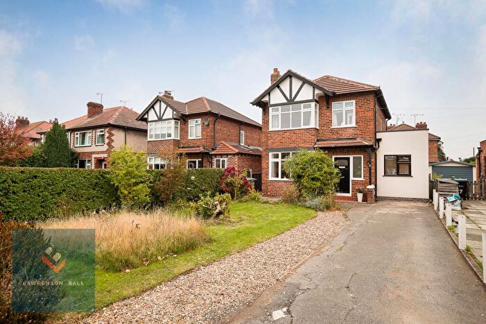 4 Bedroom Detached House For Sale In Mannings Lane South, Chester, CH2