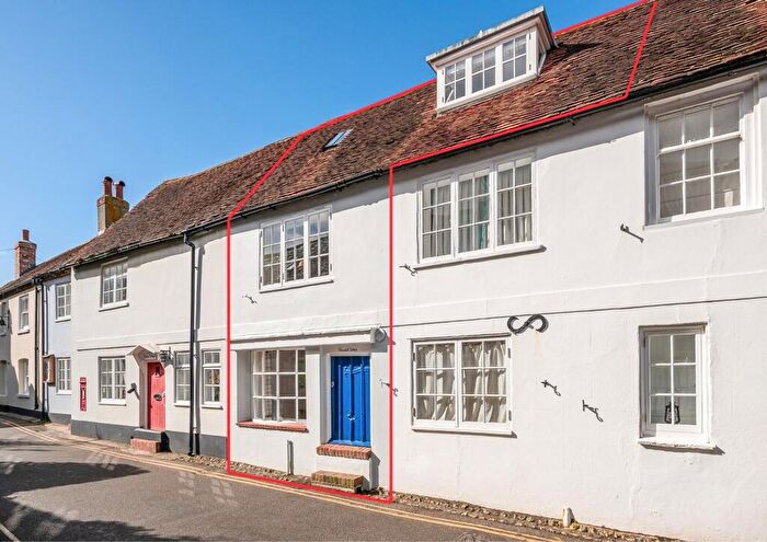 1 Bedroom Terraced House For Sale In High Street, Bosham, PO18