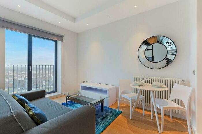 Apartment To Rent In Grantham House, London City Island, London, E14