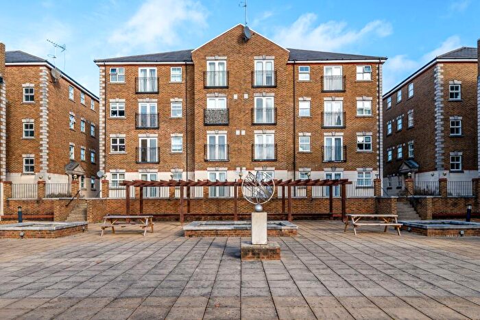 1 Bedroom Flat To Rent In Brook Square, SE18