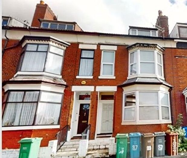 6 Bedroom Terraced House To Rent In Heald Place, Rusholme, Manchester, M14
