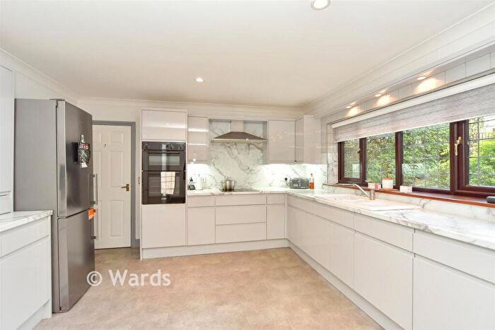 4 Bedroom Detached House For Sale In Wards Hill Road, Minster On Sea, Sheerness, Kent, ME12