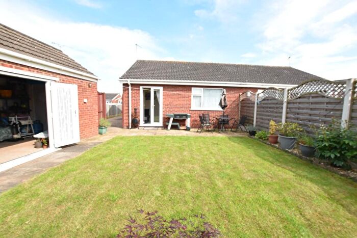 2 Bedroom Semi-Detached Bungalow For Sale In The Meadows, Burringham, Scunthorpe, DN17