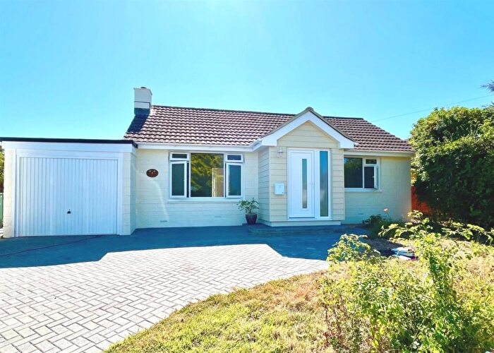 2 Bedroom Detached Bungalow For Sale In Parkway, Freshwater, PO40
