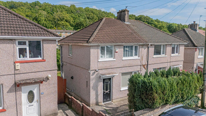 3 Bedroom Semi Detached House For Sale In Graig Park Circle, Newport, NP20